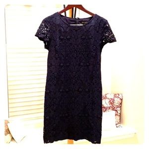 Navy blue lace Banana Republic shift dress sz 8.